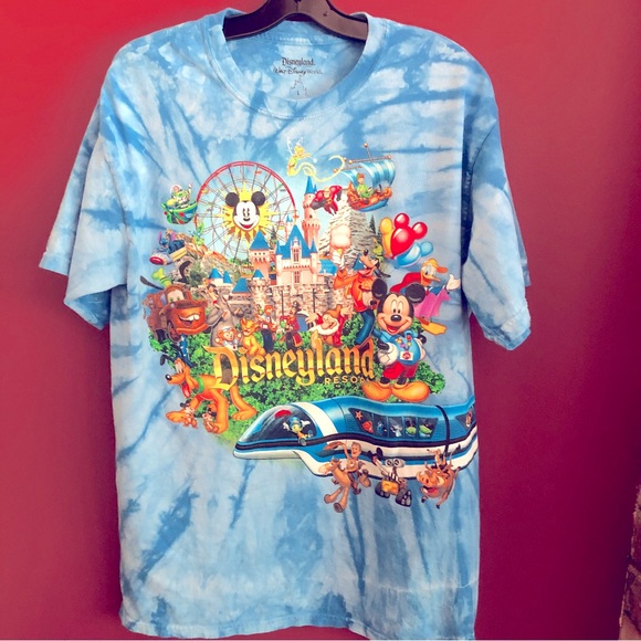 Disney Tops - Disneyland T-shirt- Size L
